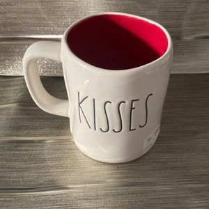 Rae Dunn XOXO hugs & kisses red interior mug NWT